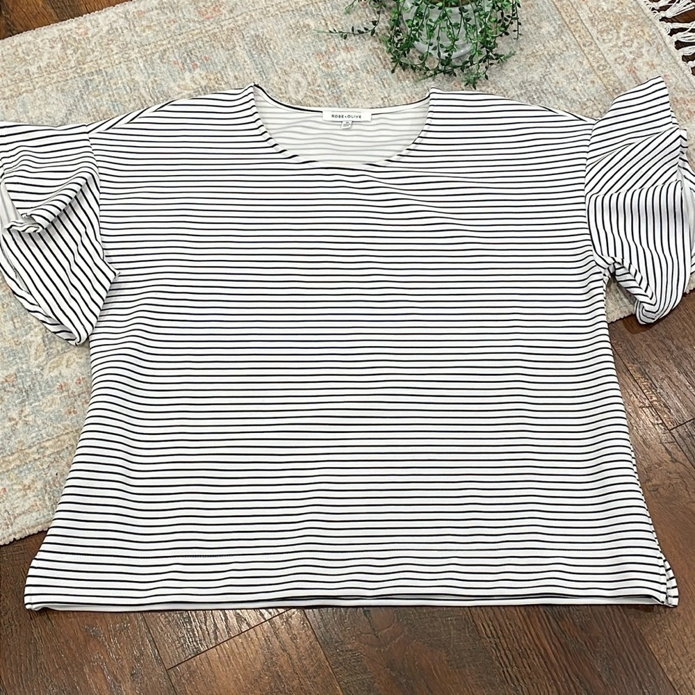 ROSE + OLIVE TOP